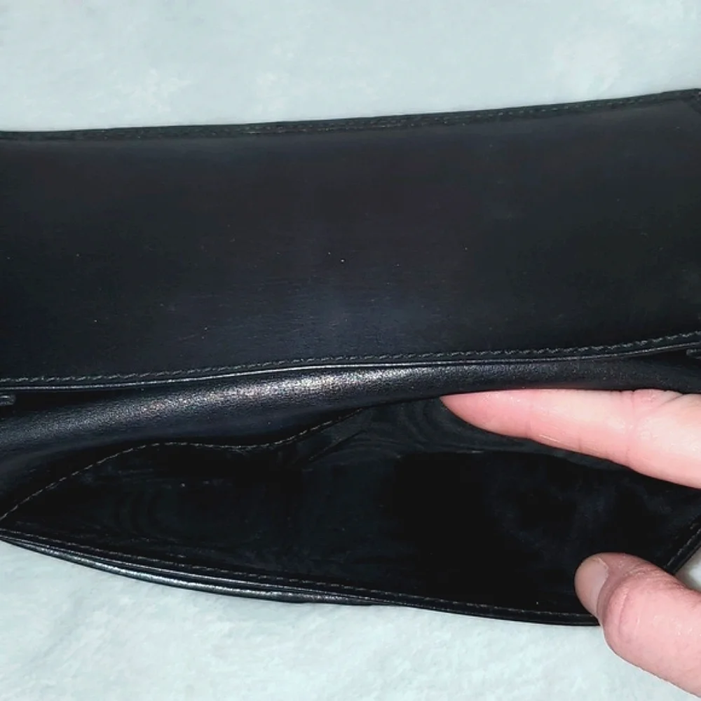 Gucci Black Guccissima Leather Flap Continental Wallet - Picture 11 of 16